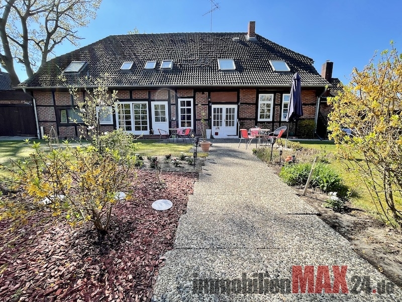 Estate Picture