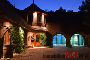 Ostansicht bei Nacht