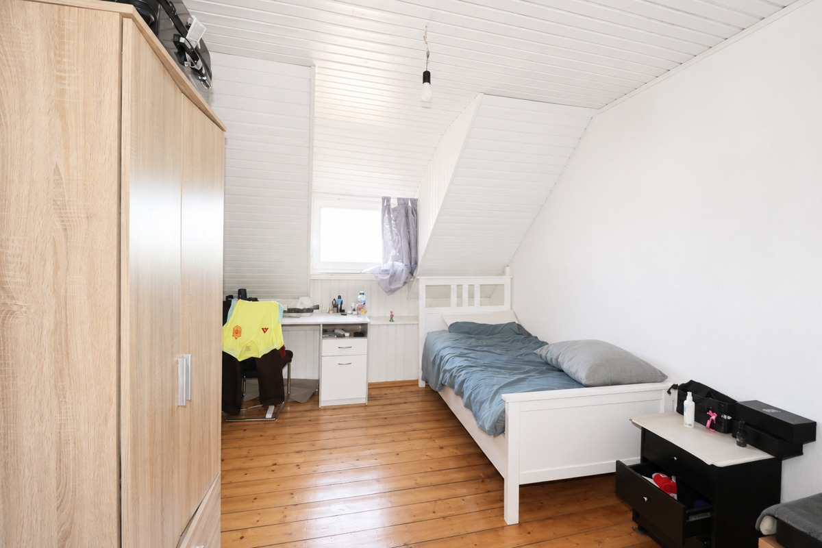 Vier-Zimmer-Wohnung im Dachgeschoss - Photo 4