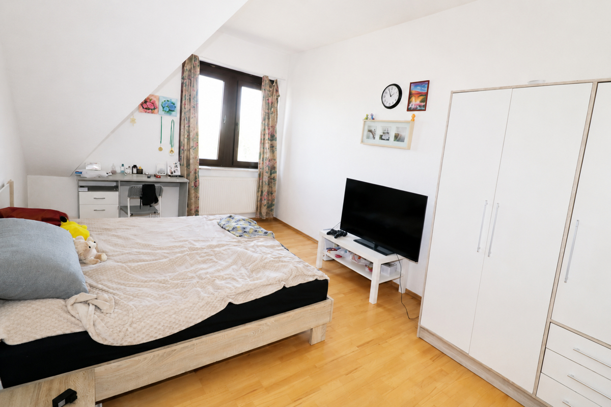 Vier-Zimmer-Wohnung im Dachgeschoss - Photo 3