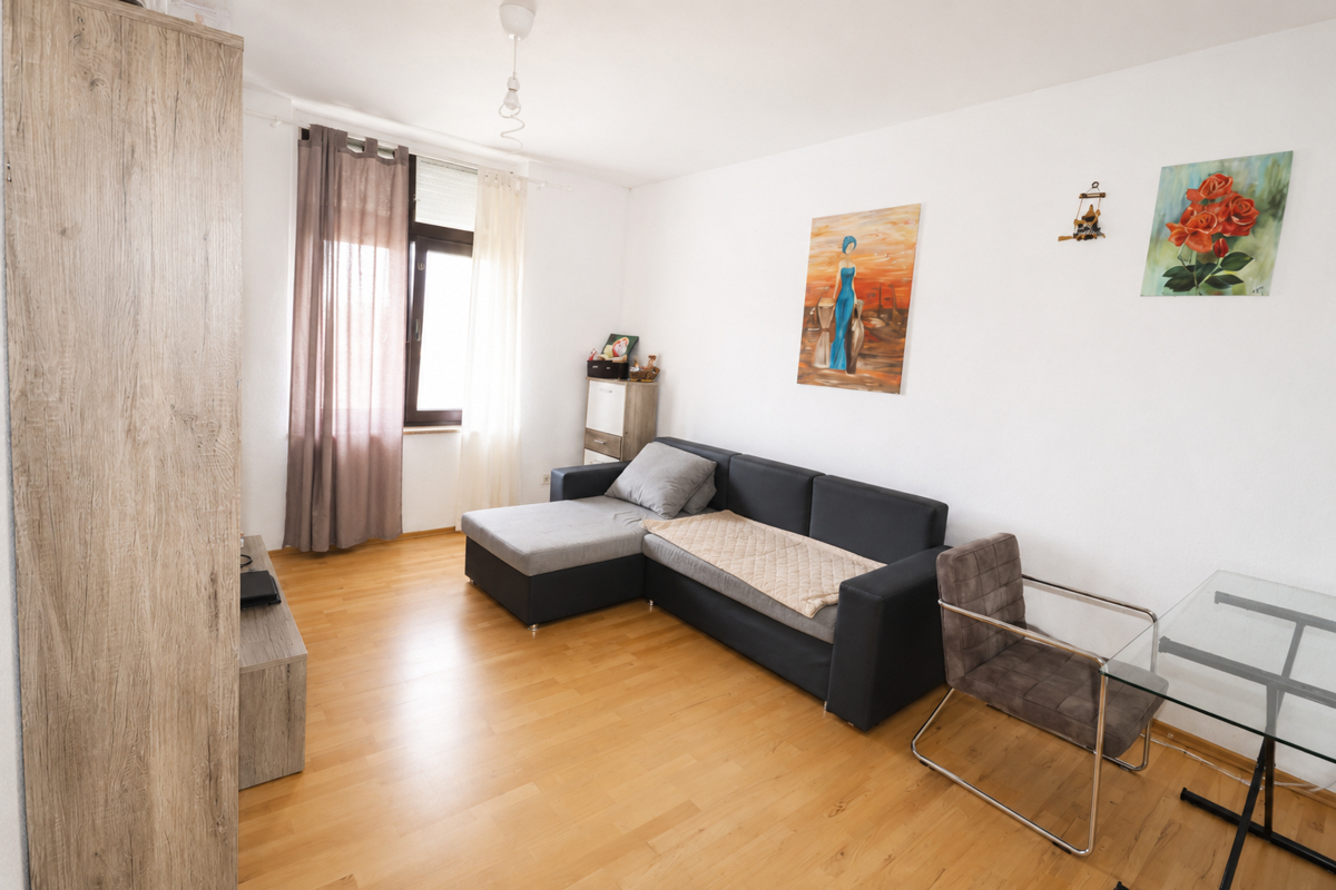 Vier-Zimmer-Wohnung im Dachgeschoss - Photo 1