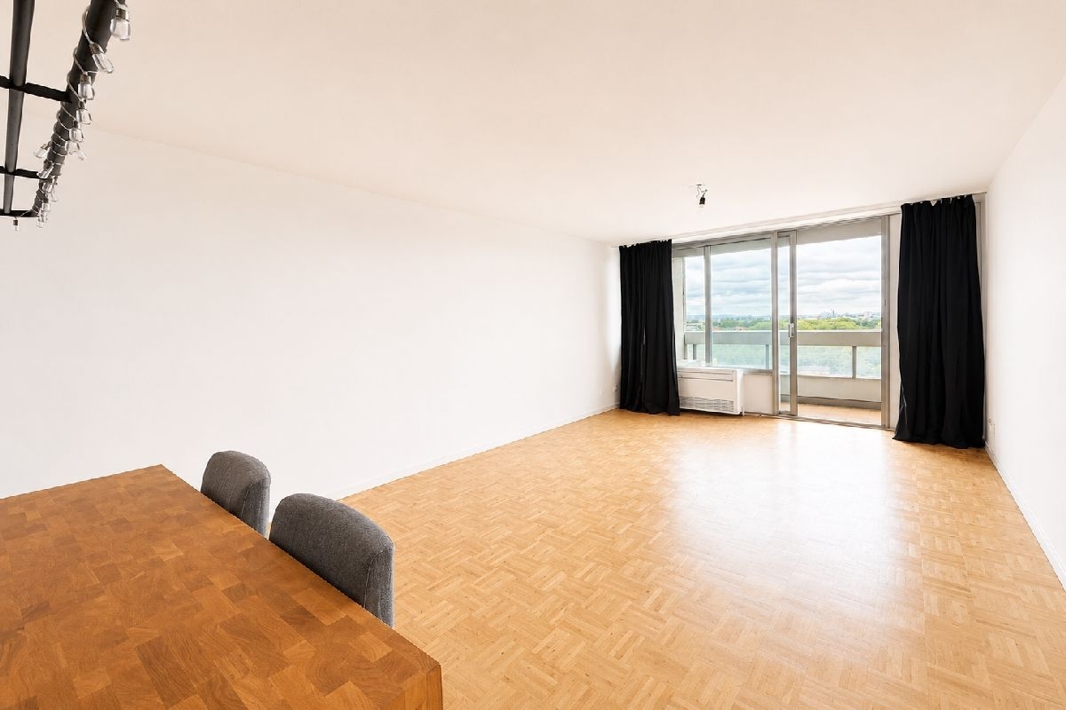 Wohnen über den Dächern von Köln – Zwei-Zimmer mit Balkon - Photo 2