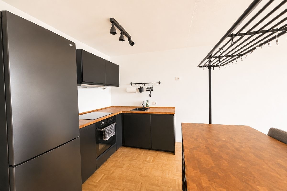Wohnen über den Dächern von Köln – Zwei-Zimmer mit Balkon - Photo 4
