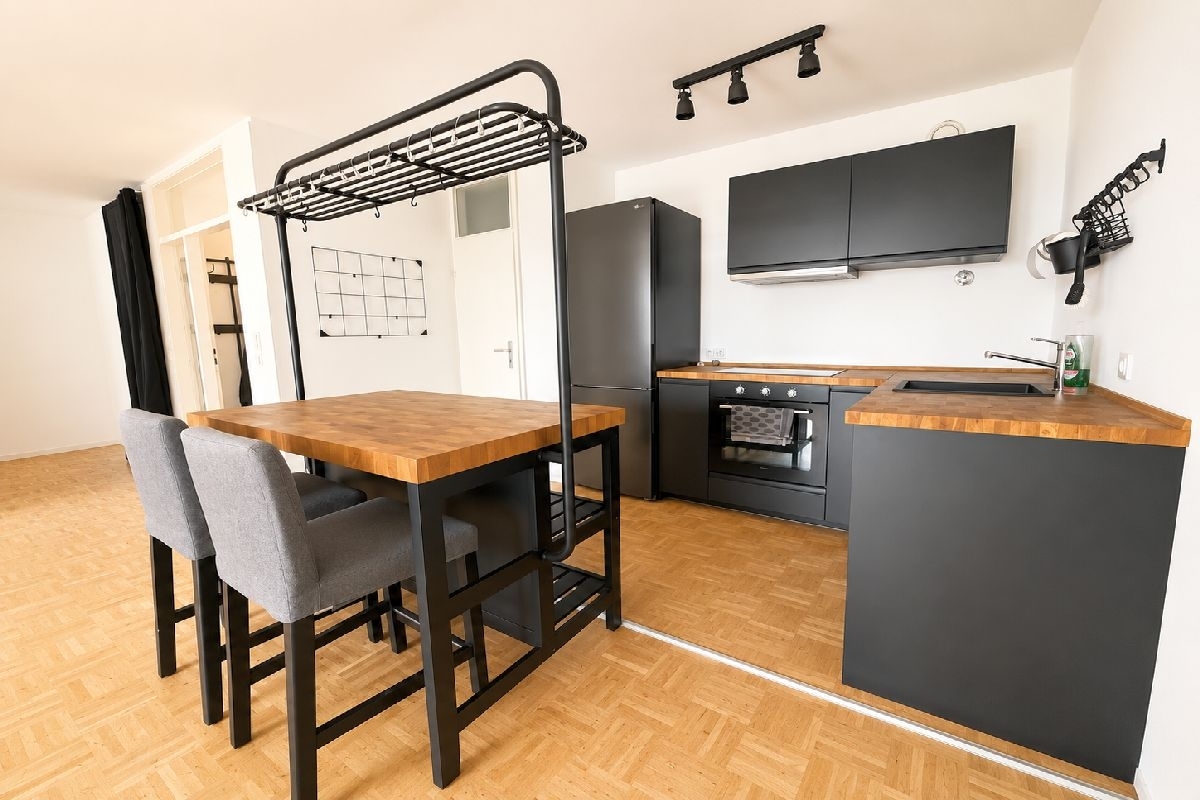 Wohnen über den Dächern von Köln – Zwei-Zimmer mit Balkon - Photo 3