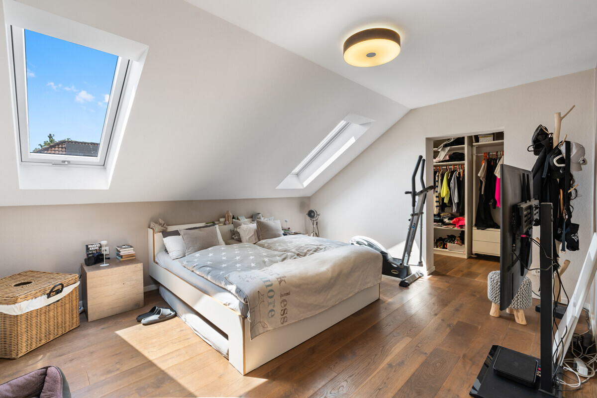Schlafzimmer 1