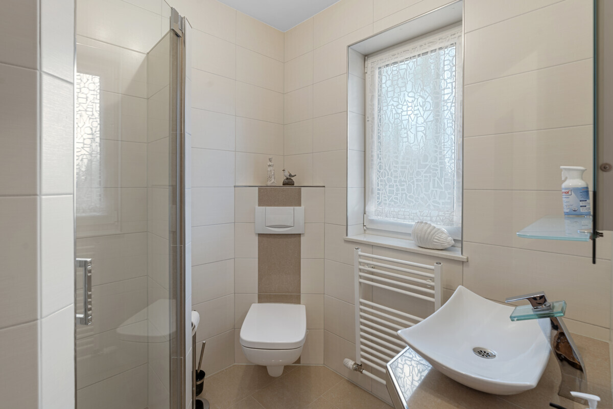 Badezimmer EG