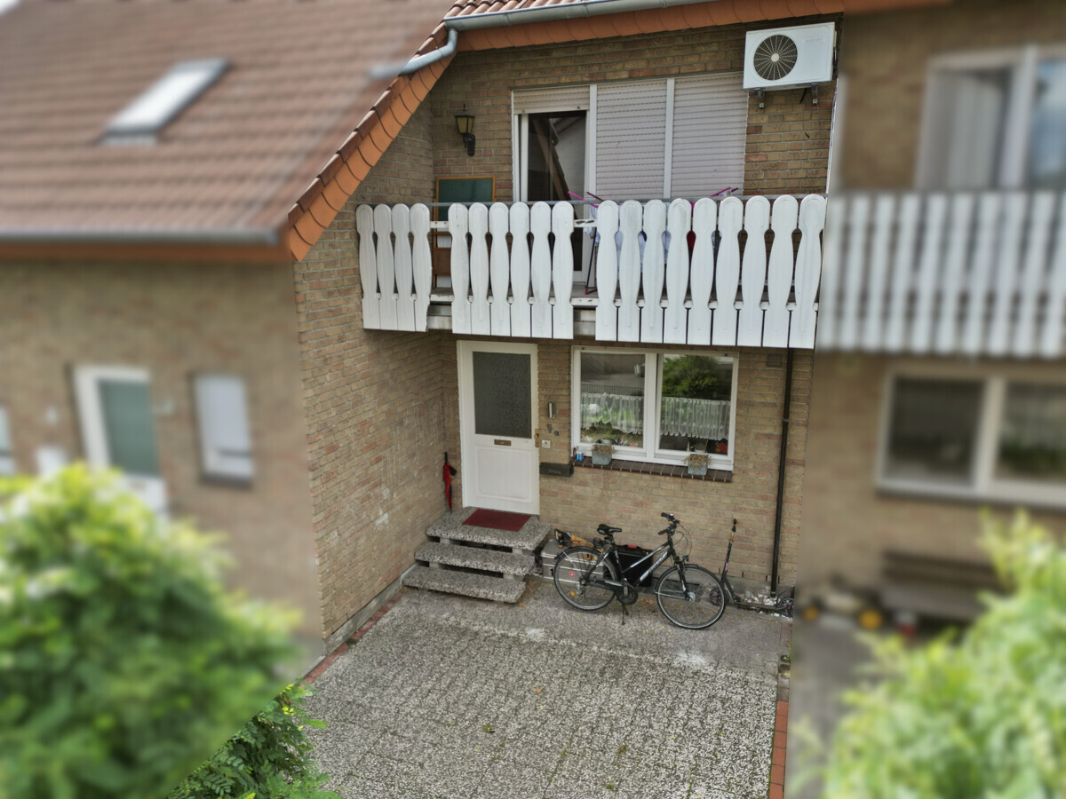 Vorderseite Hauseingang