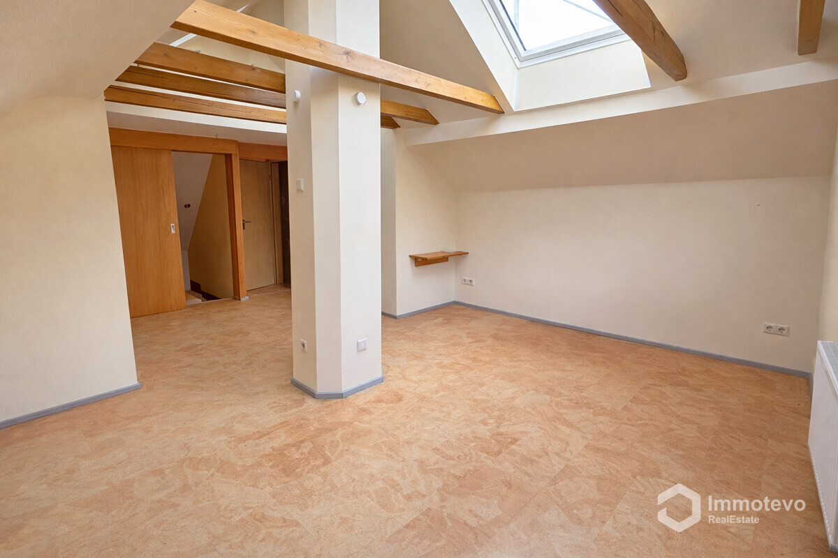 Wohnzimmer DG