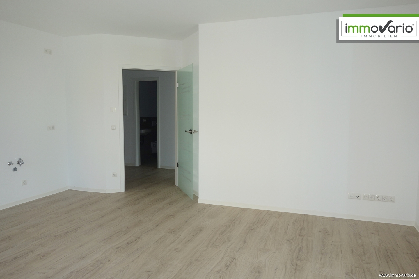 Moderne 4-Raum-Wohnung mit großem Balkon, Fußbodenheizung, Wanne, Dusche, Aufzug, TG-Stellplatz - Foto 1