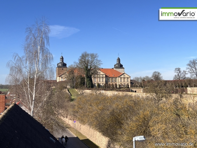 Blick zum Schloss