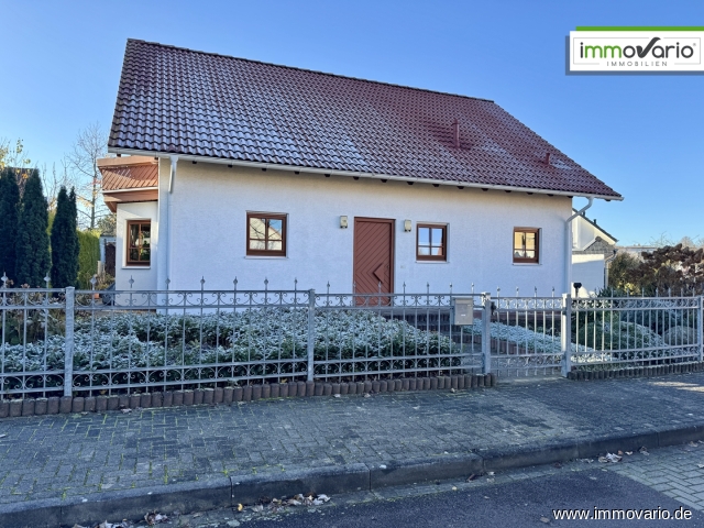 Ansicht vorn/ Hauseingang