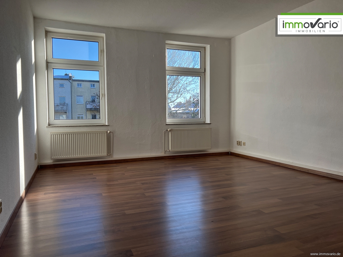 Helle, einfache 3-Raum-Wohnung mit Balkon, Tageslichtbad, Wanne und Abstellraum. Stellplatz möglich - Photo 1