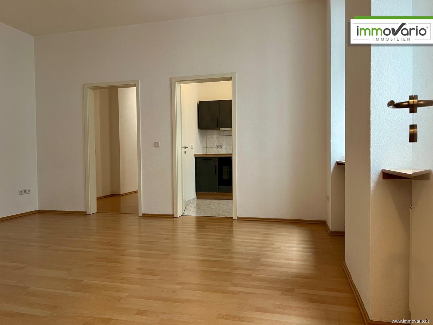 Mitten in der Altstadt! Gemütliches 2-Raum-Apartment im Seitenhaus mit neuer Einbauküche & Duschbad - Photo 1