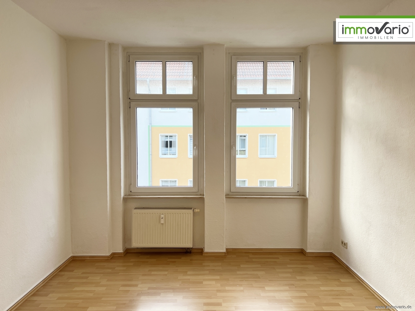 2-Raum-Wohnung mit Einbauküche, Balkon, Dusch- und Wannenbad ab sofort bezugsfertig! - Foto 2