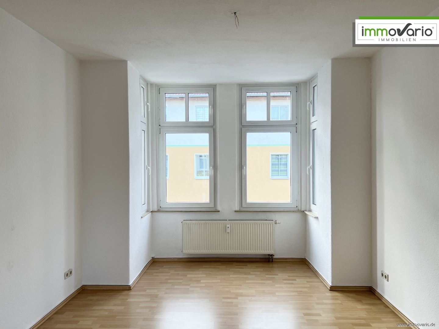 2-Raum-Wohnung mit Einbauküche, Balkon, Dusch- und Wannenbad ab sofort bezugsfertig! - Foto 1