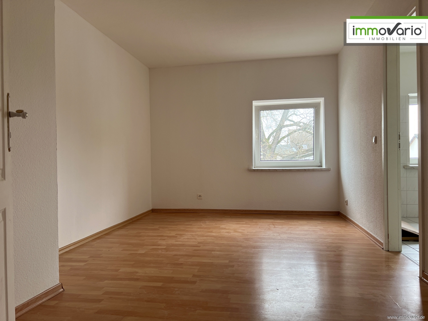 Wohnen auf dem Werder! WG-geeignete 4-Raum-Wohnung im Dachgeschoss. Tageslichtbad, Wanne & Gäste-WC - Photo 2