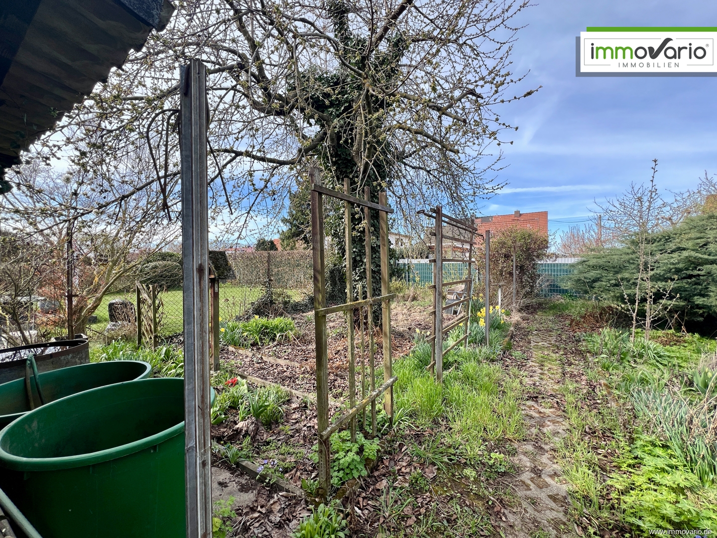 Gepflegte Doppelhaushälfte mit Einbauküche und großem Garten in Ottersleben. - Foto 4