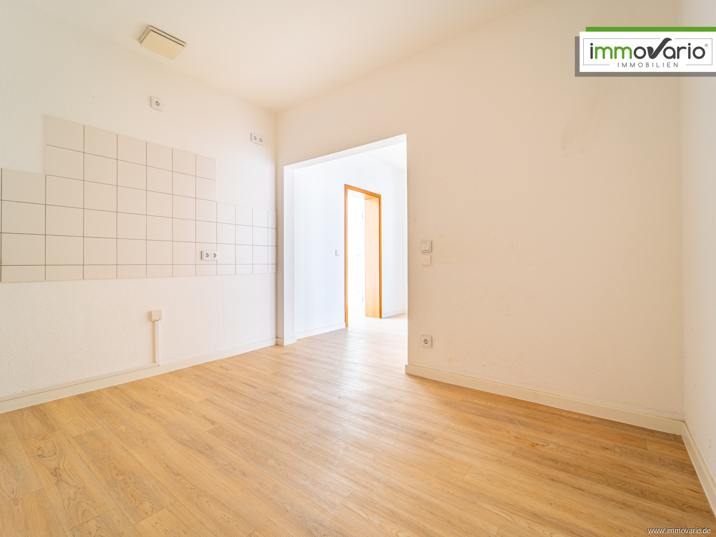 3-Raum-Dachgeschosswohnung mit Domblick und ca. 61m² großer Dachterrasse - Foto 2