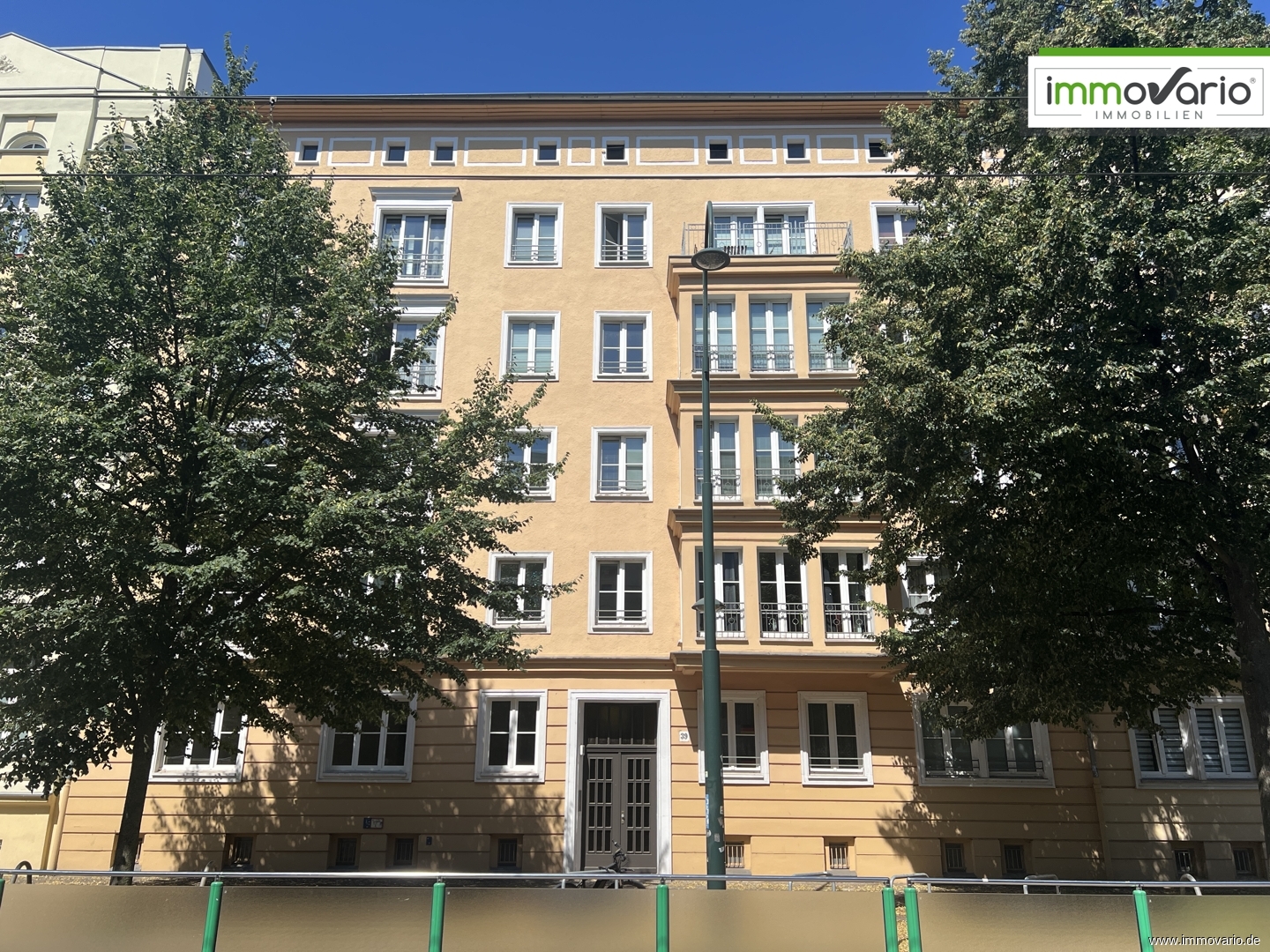 Zentral wohnen in der Altstadt. Schöne 3-Raum-Wohnung mit Tageslichtbad & Balkon. Stellplatz möglich - Foto 3