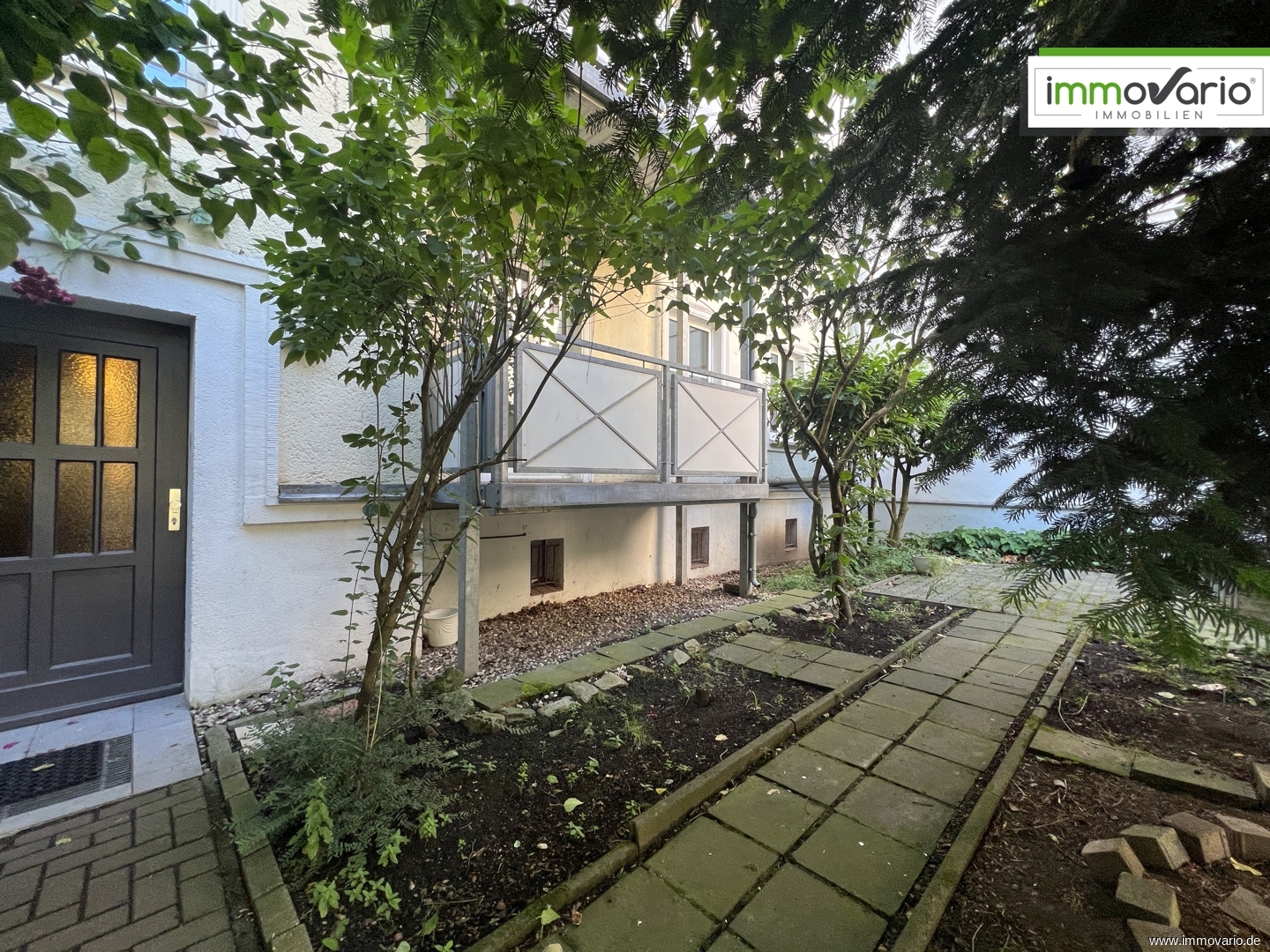 Zentral wohnen in der Altstadt. Schöne 3-Raum-Wohnung mit Tageslichtbad & Balkon. Stellplatz möglich - Photo 4