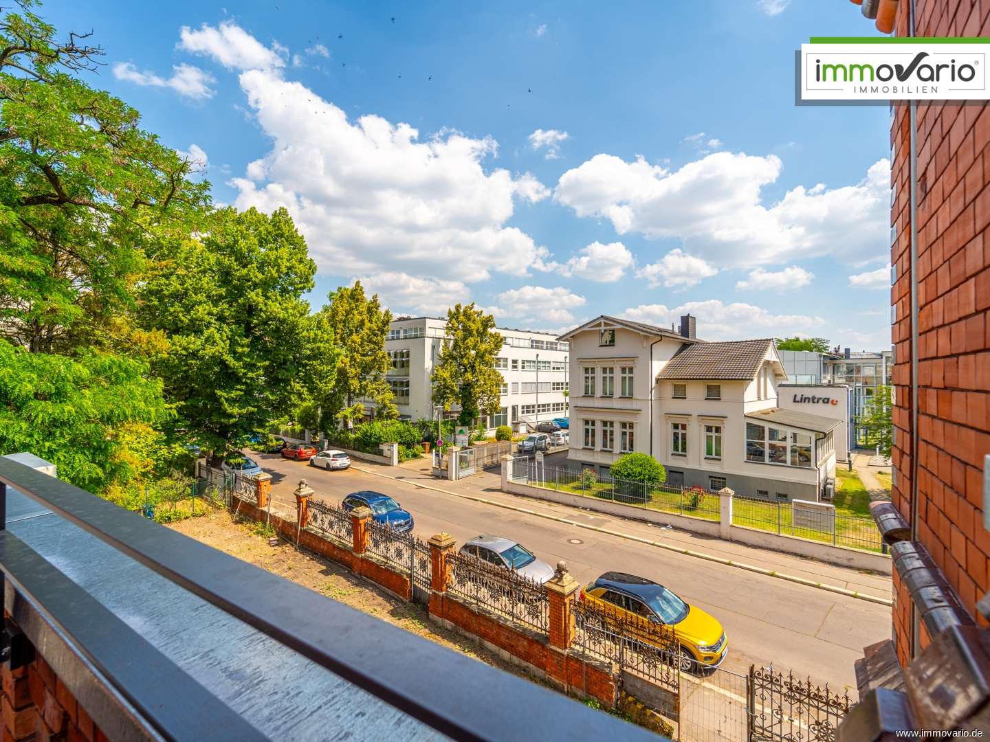 Wohnen in der Villa Wolf. 4-Raum-Wohnung mit Dielenboden, Terrasse, Tageslichtbad mit Wanne & Dusche - Photo 1