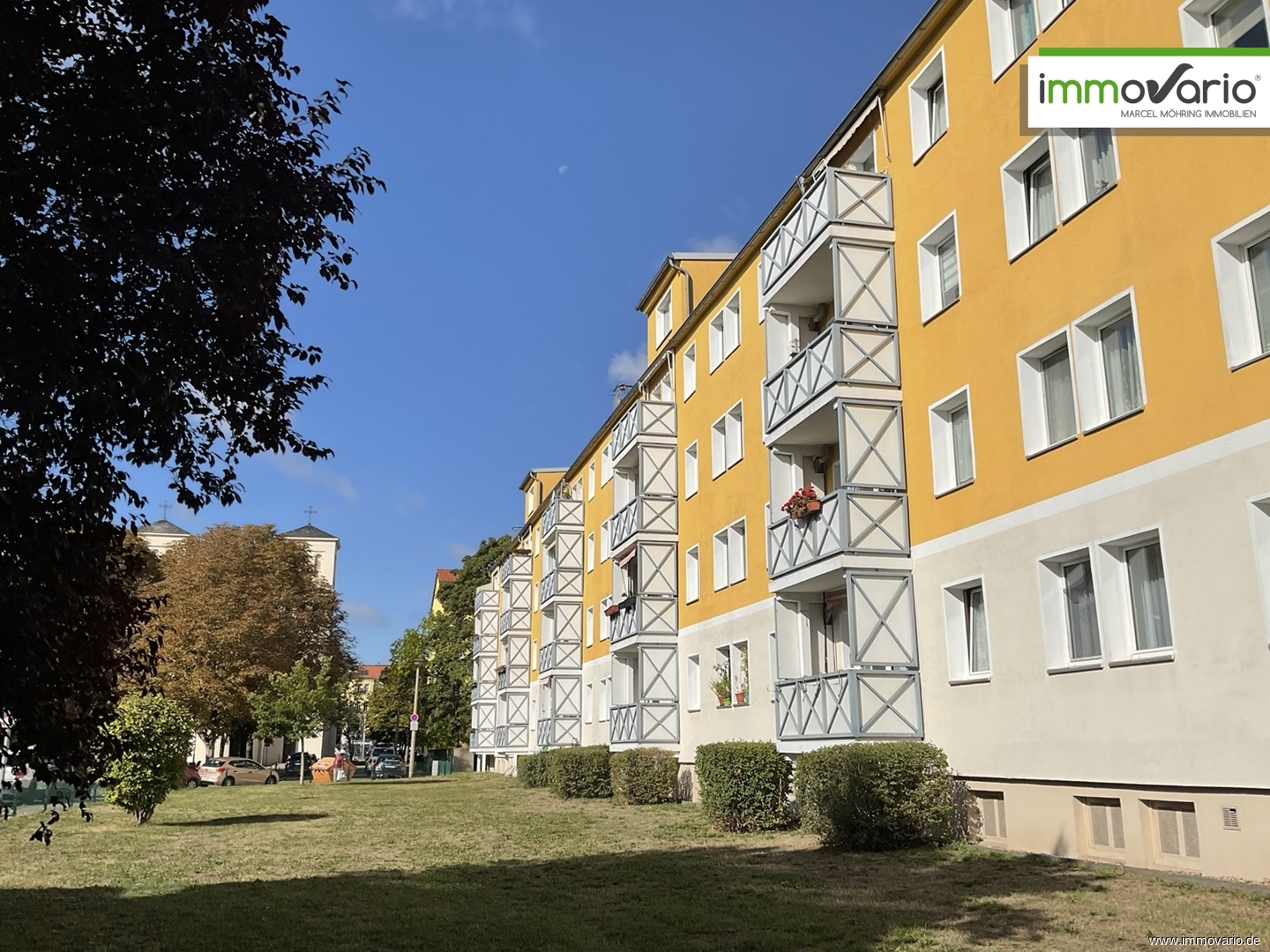 Einfache 2-Raum-Wohnung in gepflegtem Umfeld mit Einbauküche, Tageslichtbad & Wanne in Neue Neustadt - Foto 1