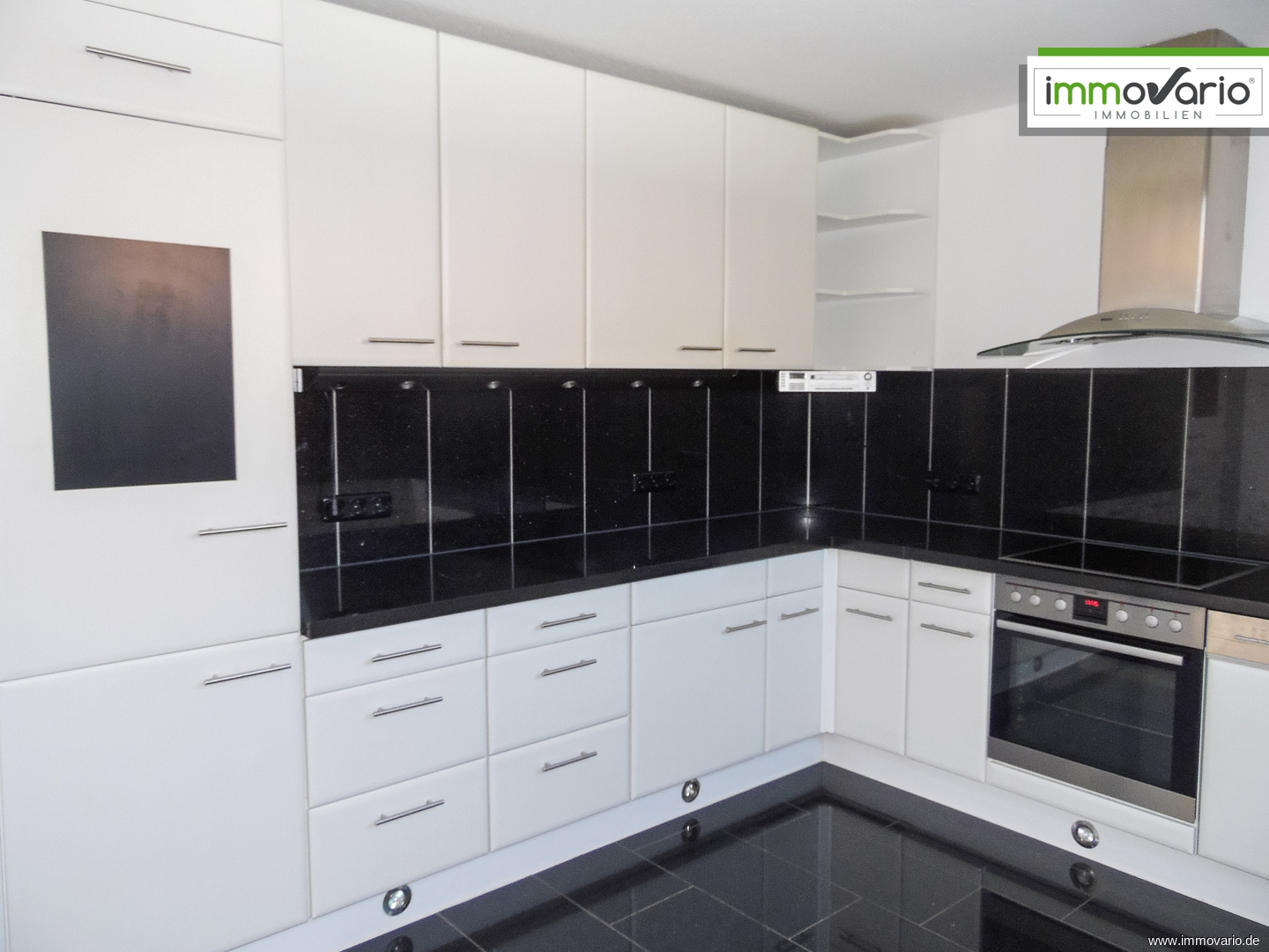 Schöne 3-Raum-Maisonette-Wohnung mit großer Dachterrasse, Tageslichtbad, inkl. 2 Stellplätze. - Photo 3