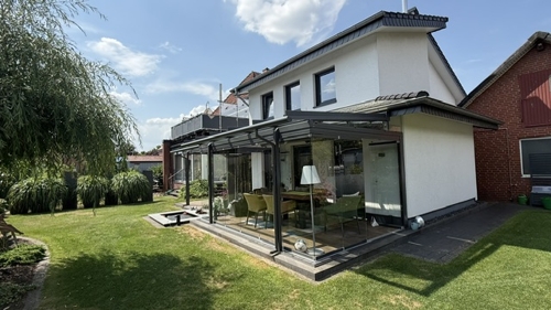 Wintergarten und Terrasse