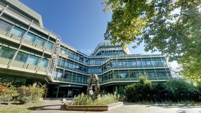 Großzügige Büroflächen mit moderner Architektur & Terrasse