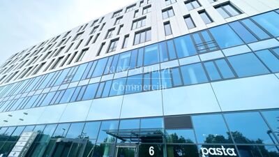 Repräsentative Bürofläche in moderner Architektur an der Ludwig Erhard Allee