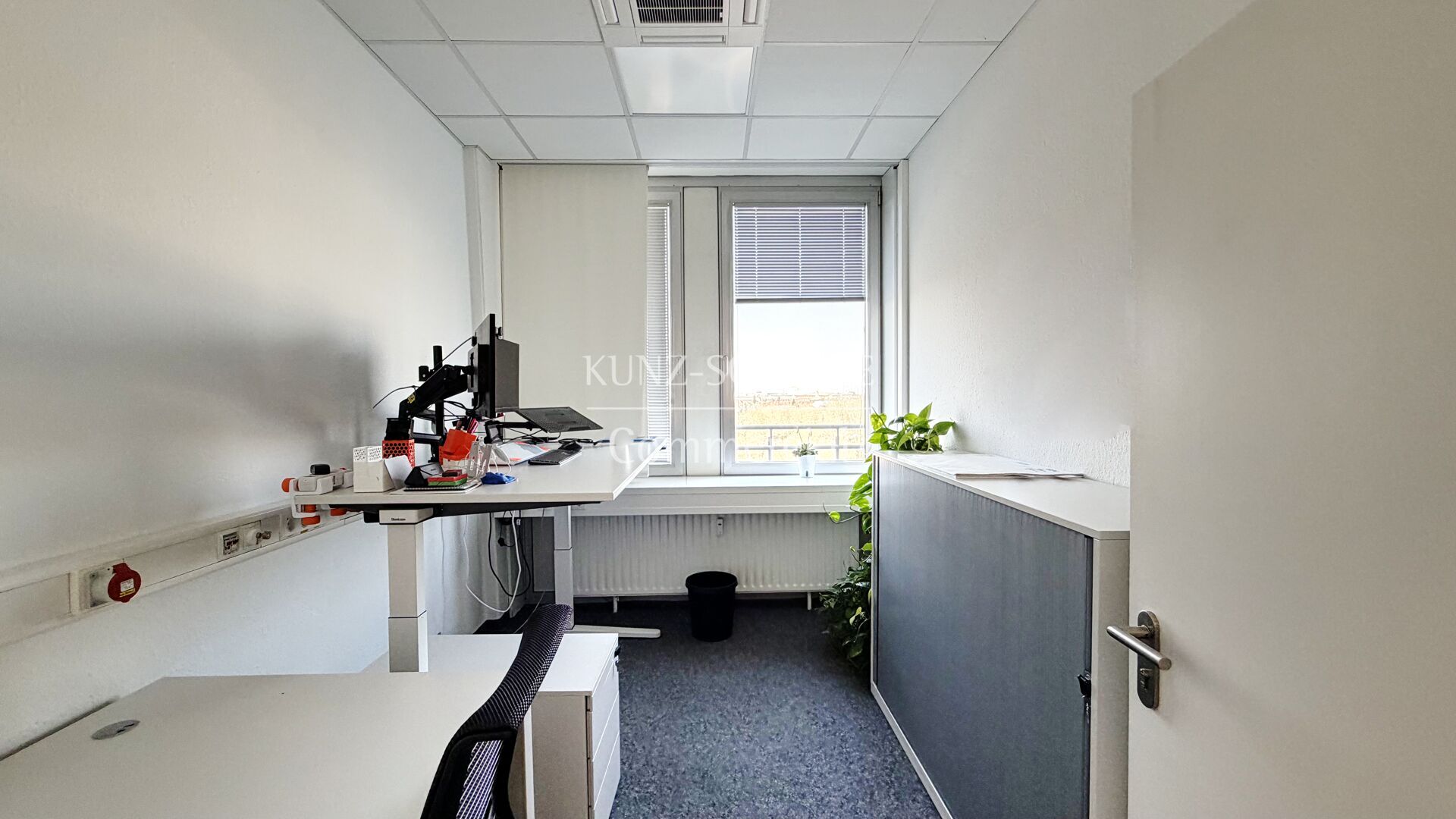Büro 9.OG00003