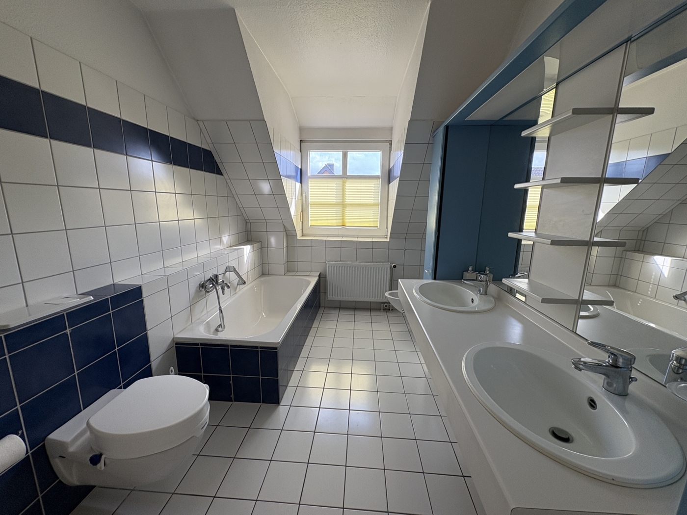 Badezimmer im OG