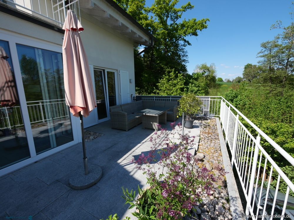 Terrasse Richtung See