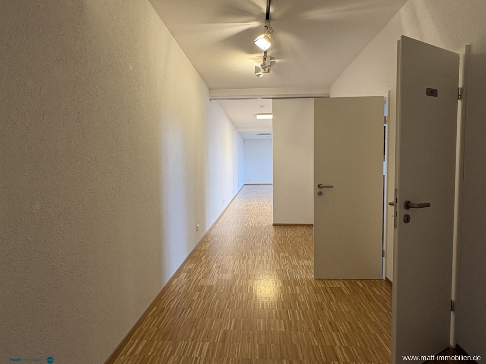 Eingangsbereich große EH