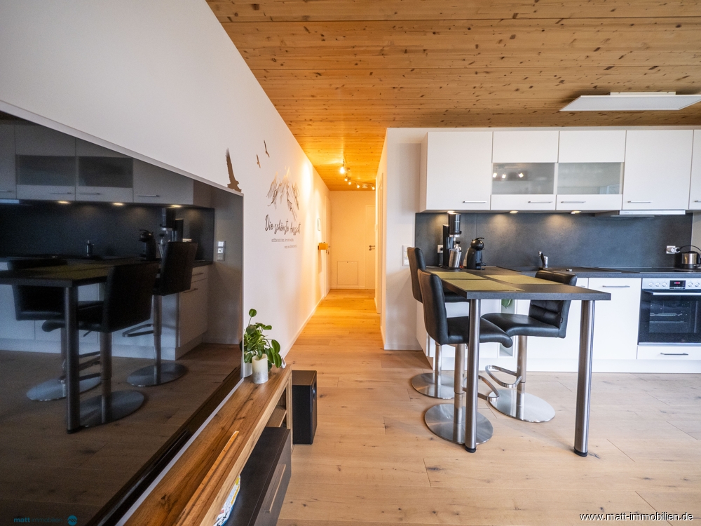 Wohnzimmer und Flur 2