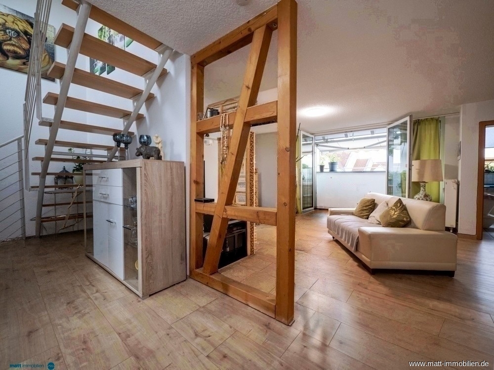 Treppenaufgang/Wohnzimmer - Digital aufbereitet