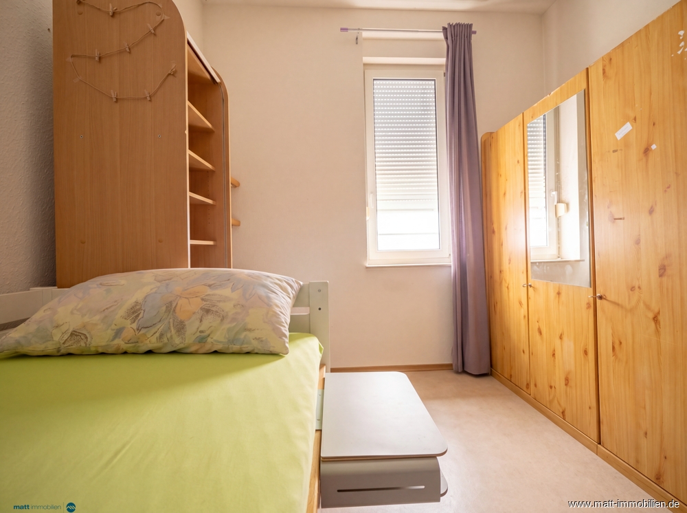 Virtuelle Bearbeitung: Kinderzimmer 2 Fenster Ansicht 