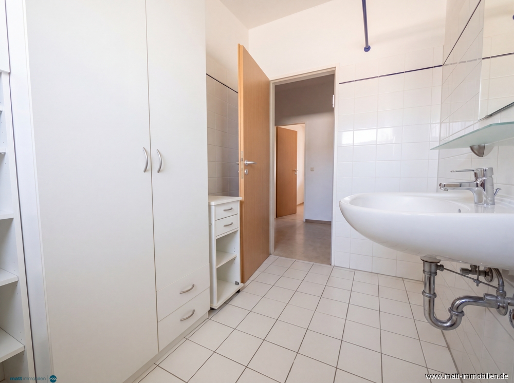 Virtuelle Bearbeitung: Badezimmer Oben