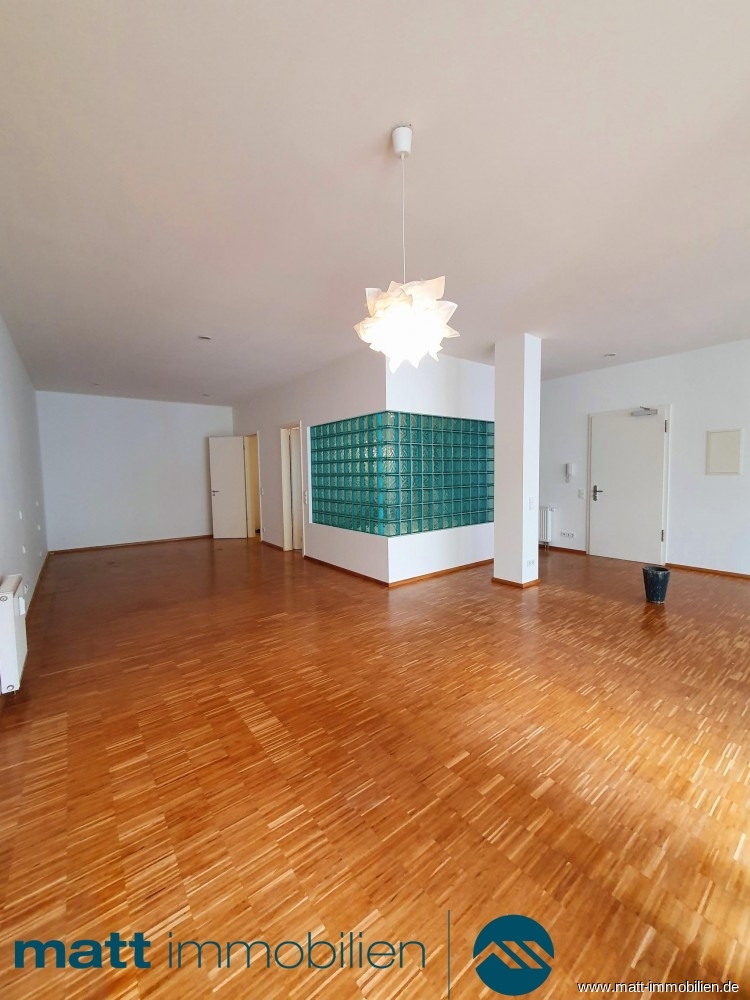 Wohn-/Schlafzimmer