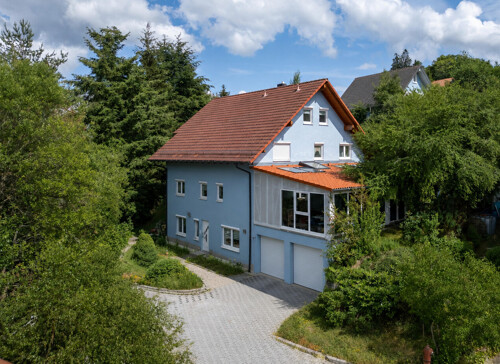 Großzügiges Zuhause für eine große Familie mit Einliegerwohnung