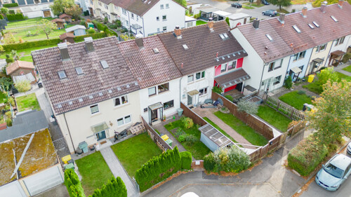 Bezahlbarer Wohntraum: Ihr eigenes Reihenhaus mit Kamin und Terrasse