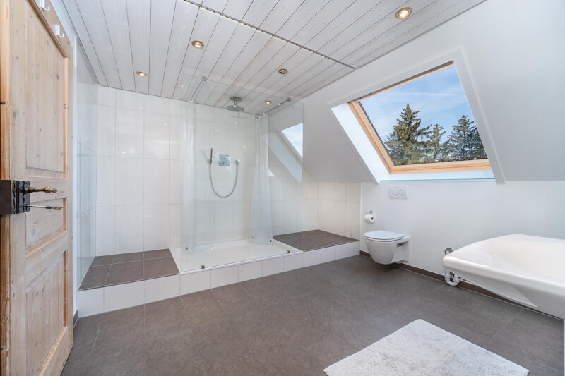 Badezimmer - Dachgeschoss