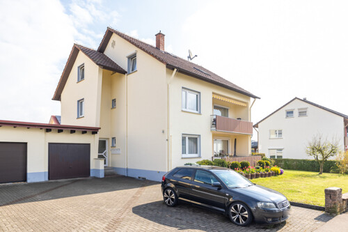 WOHNKOMFORT PUR: GEMÜTLICHE 3-ZIMMER-WOHNUNG MIT GARTEN UND EINBAUKÜCHE