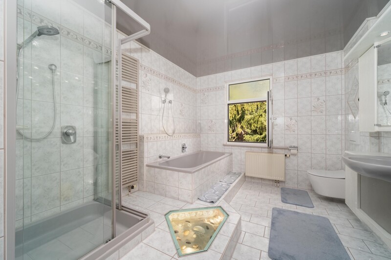 Badezimmer (Obergeschoss)