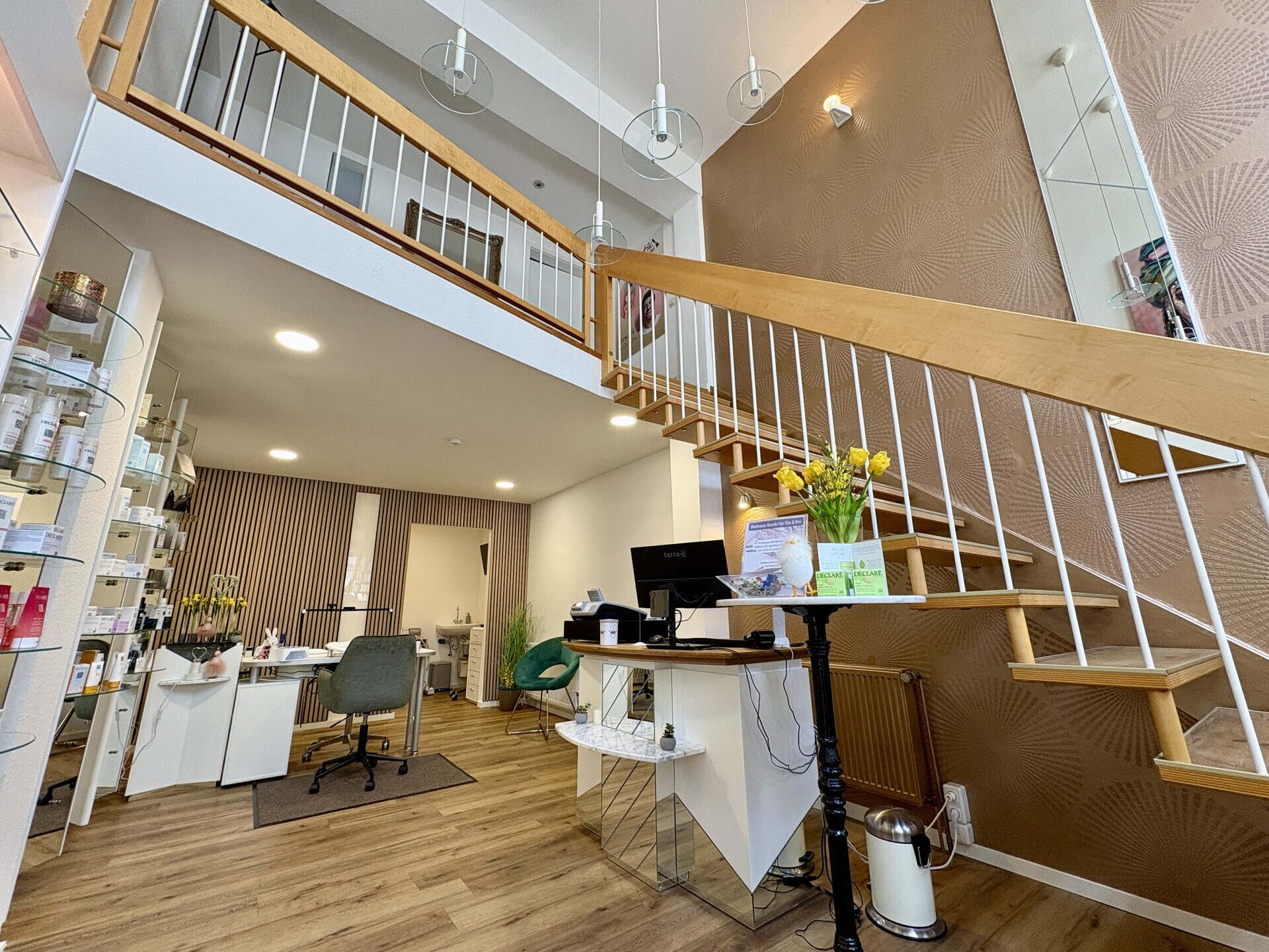 Kosmetiksalon mit Galerie in der Altstadt von Rinteln – Bild 1