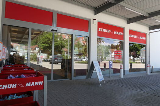Eingang Schuh-Mann - freiwerdend