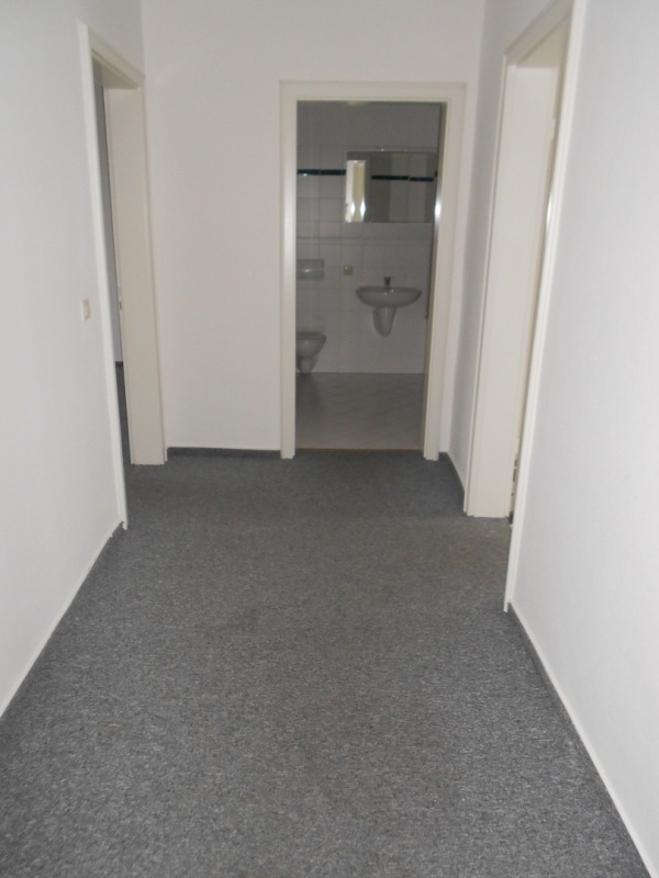 Flur (derzeit noch Teppich)
