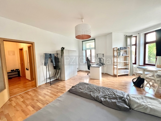 Wohn- und Schlafzimmer