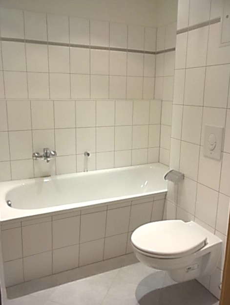 Bad mit Wanne