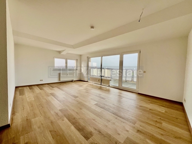 Wohnzimmer von Tür